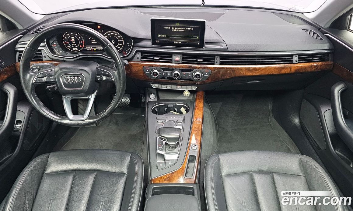 Audi A4 (B9) фото 7