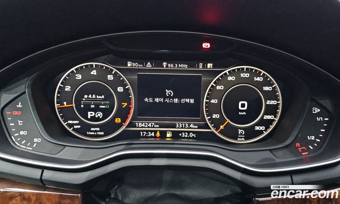 Audi A4 (B9) фото 8