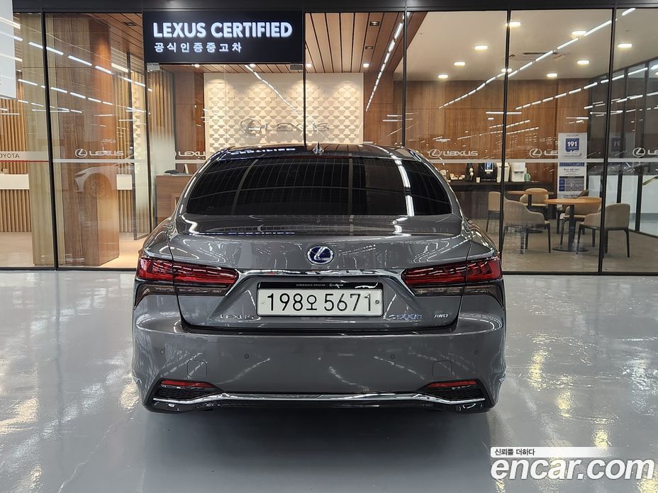 Lexus LS500h 5th Gen фото 4
