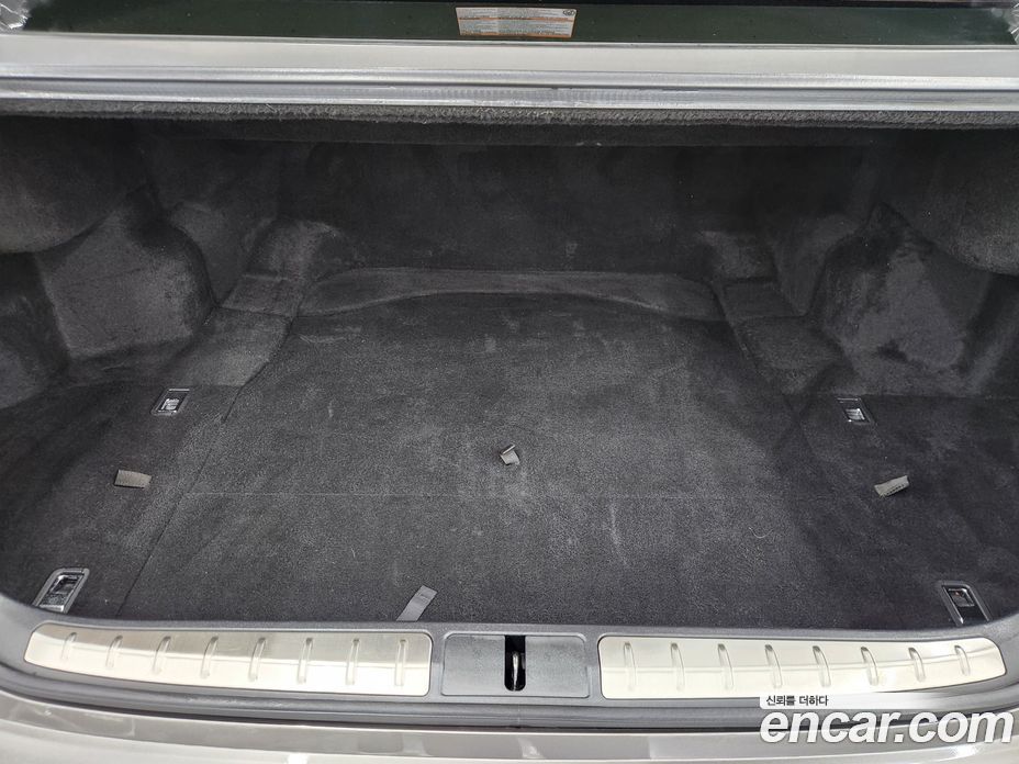 Lexus LS500h 5th Gen фото 20