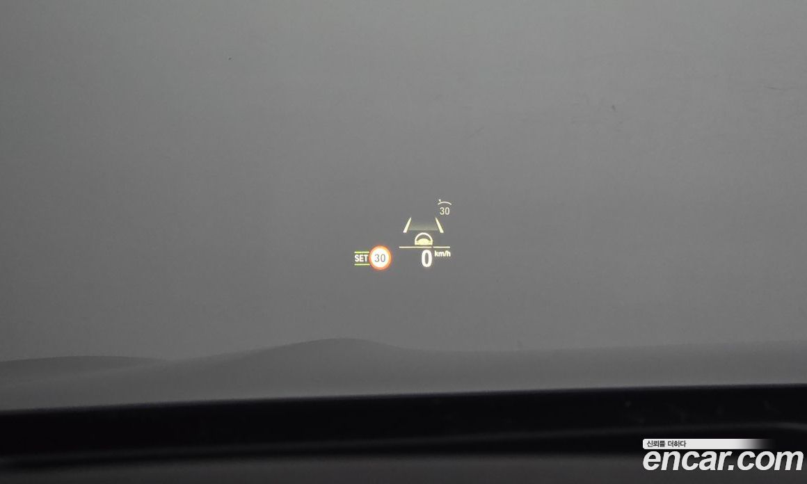 BMW 8-Series (G15) фото 18