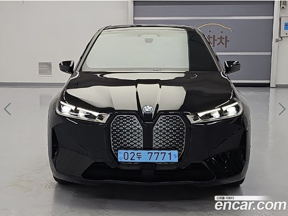 BMW iX фото 2
