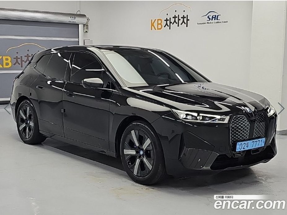 BMW iX фото 4