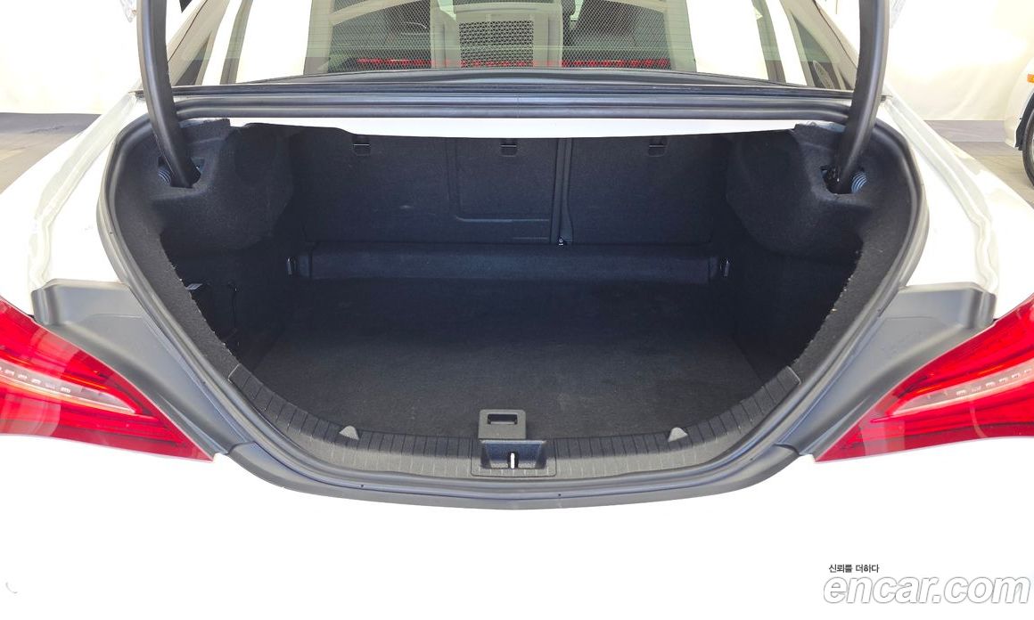 Mercedes-Benz CLA-Class C117 фото 20