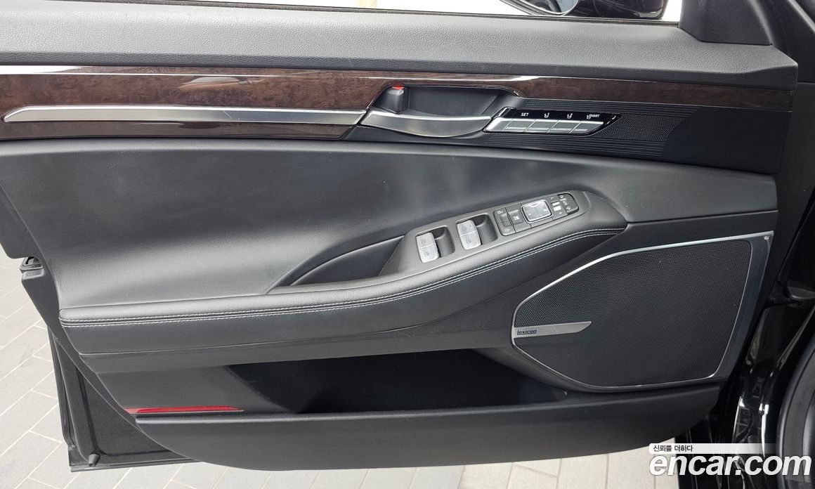 Genesis EQ900 фото 24