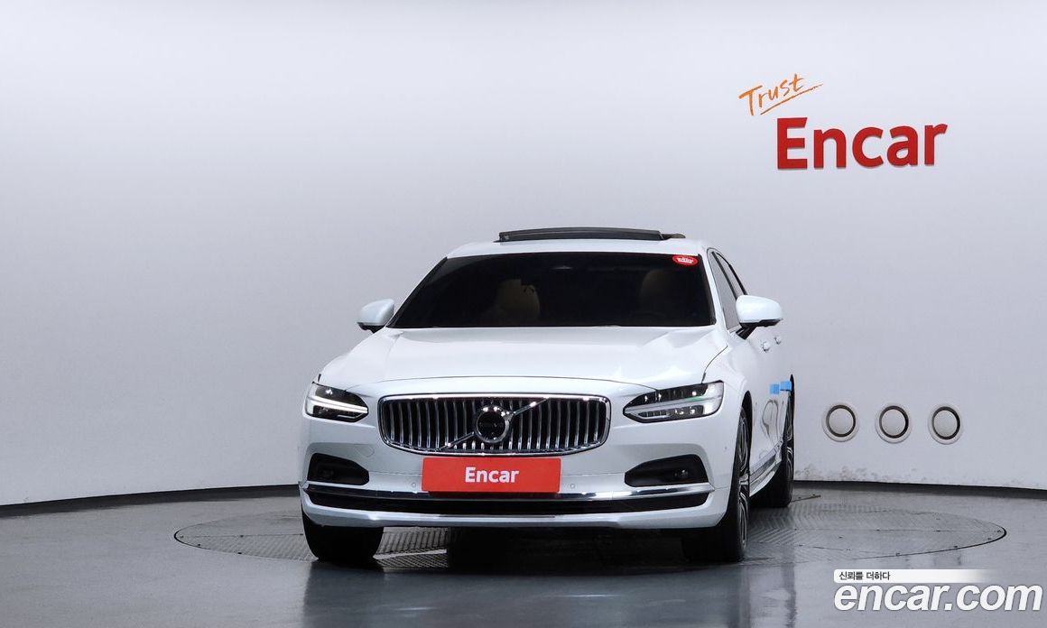 Volvo S90 фото 3