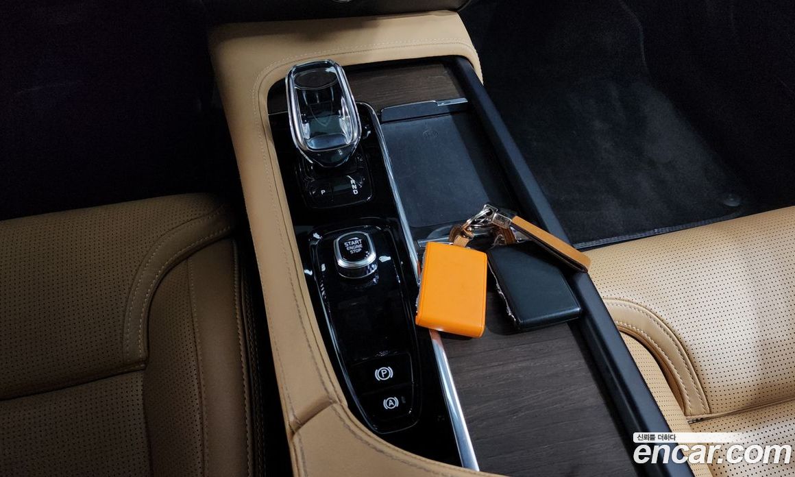 Volvo S90 фото 9
