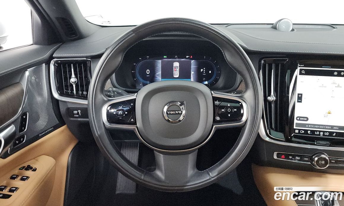 Volvo S90 фото 13
