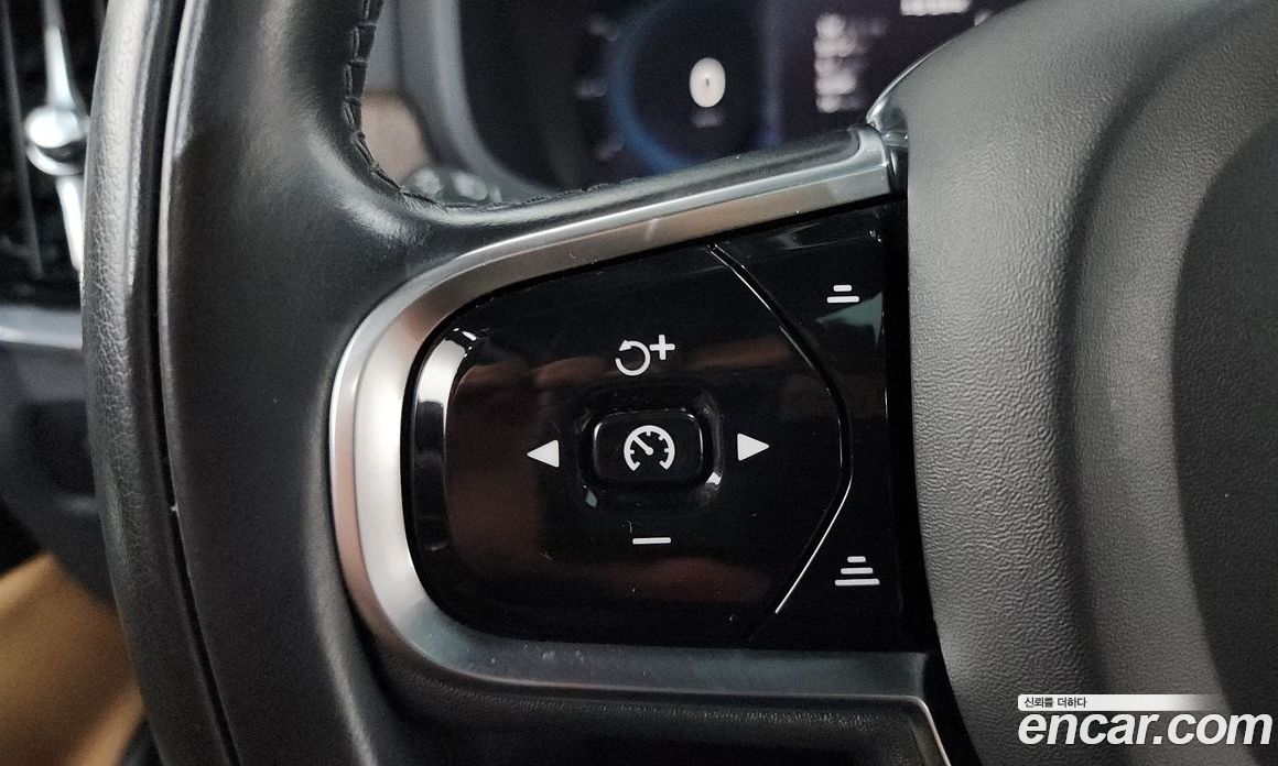 Volvo S90 фото 17