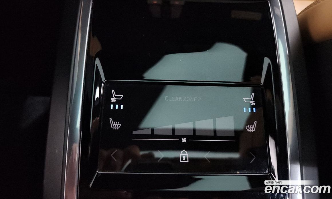 Volvo S90 фото 34