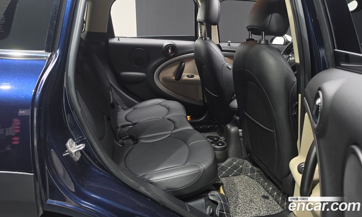 Mini Cooper Countryman D фото 10