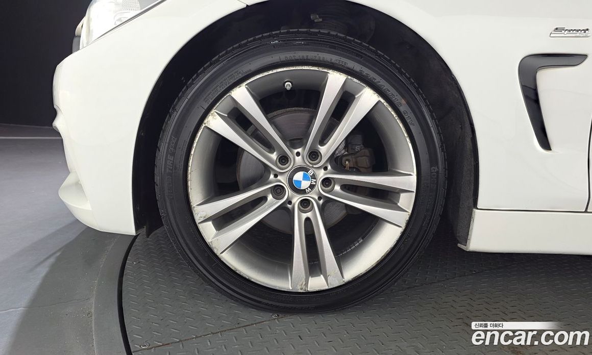BMW 4-Series (F32) фото 5
