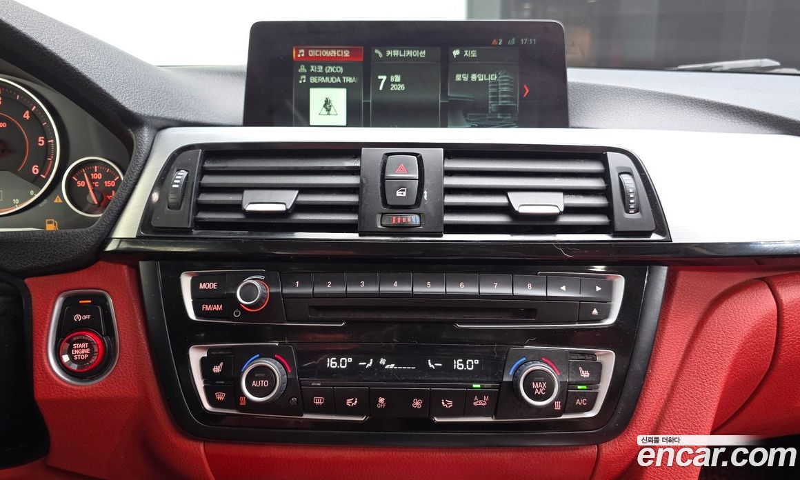 BMW 4-Series (F32) фото 14