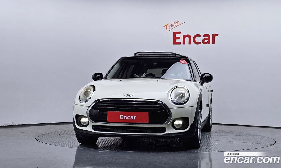Mini Cooper Clubman фото 3