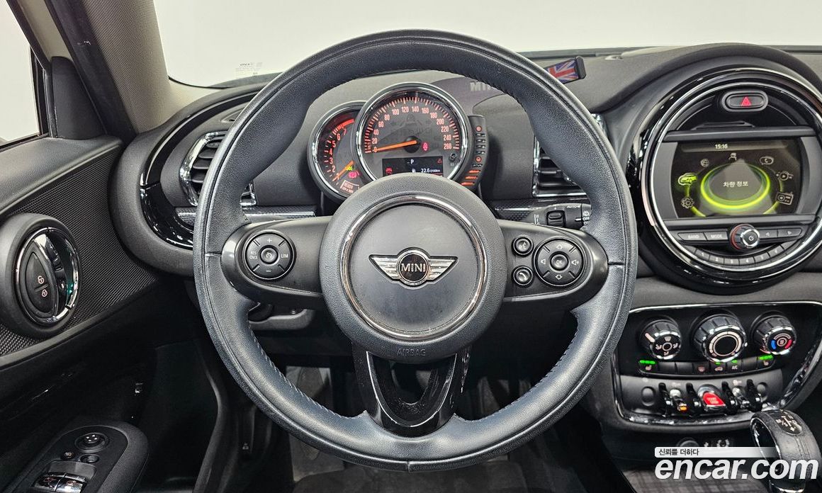 Mini Cooper Clubman фото 13