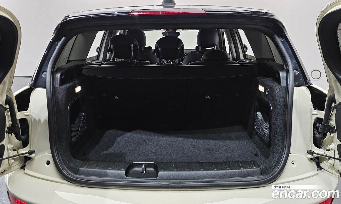 Mini Cooper Clubman фото 20