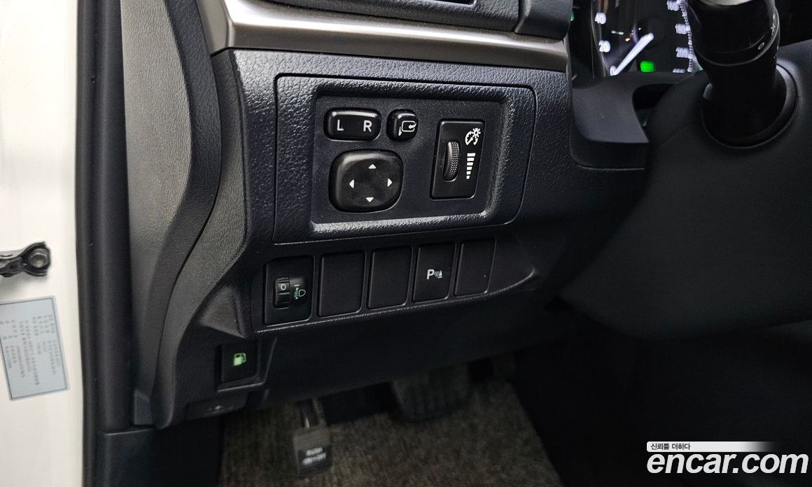 Lexus CT200h фото 17