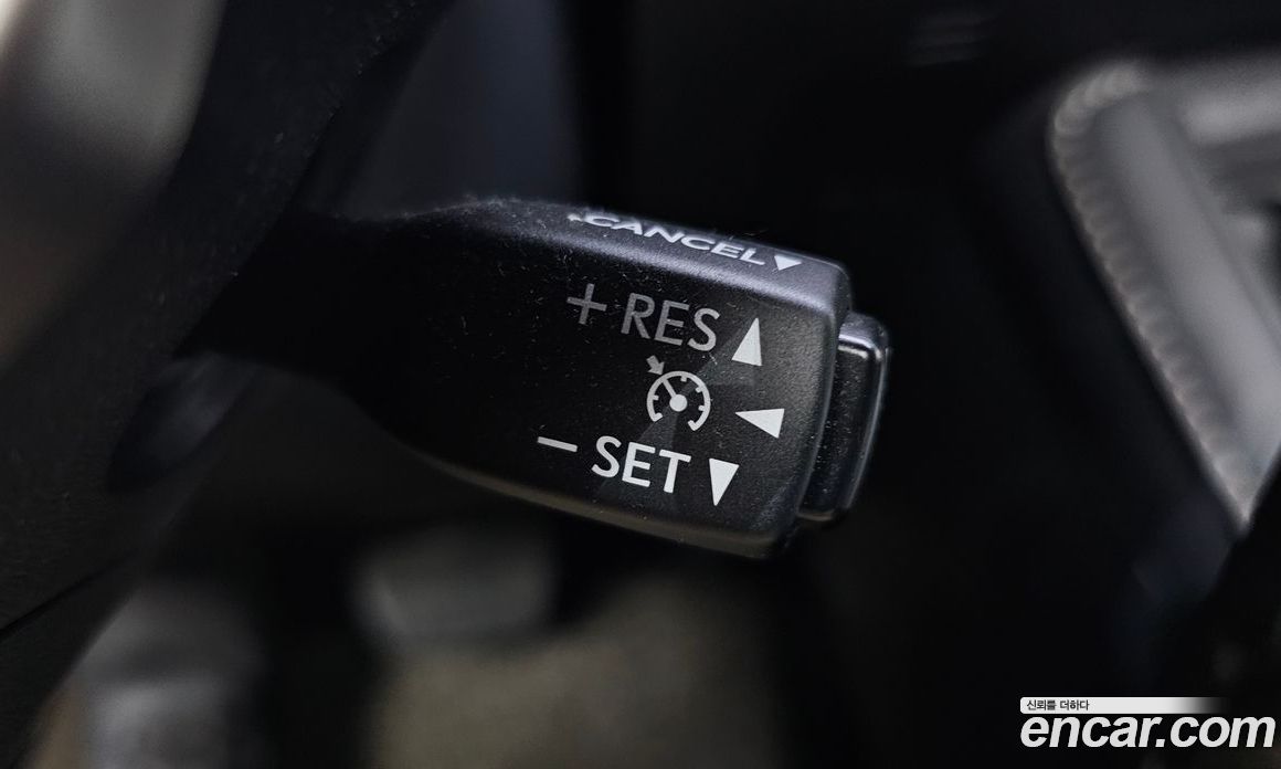 Lexus CT200h фото 30