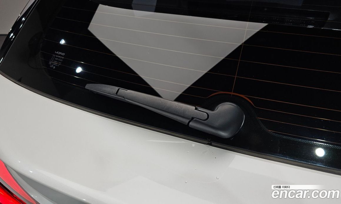 Lexus CT200h фото 33