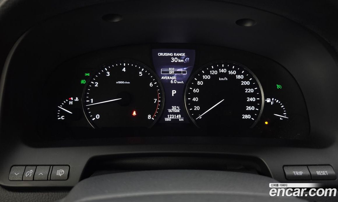Lexus LS460 фото 8