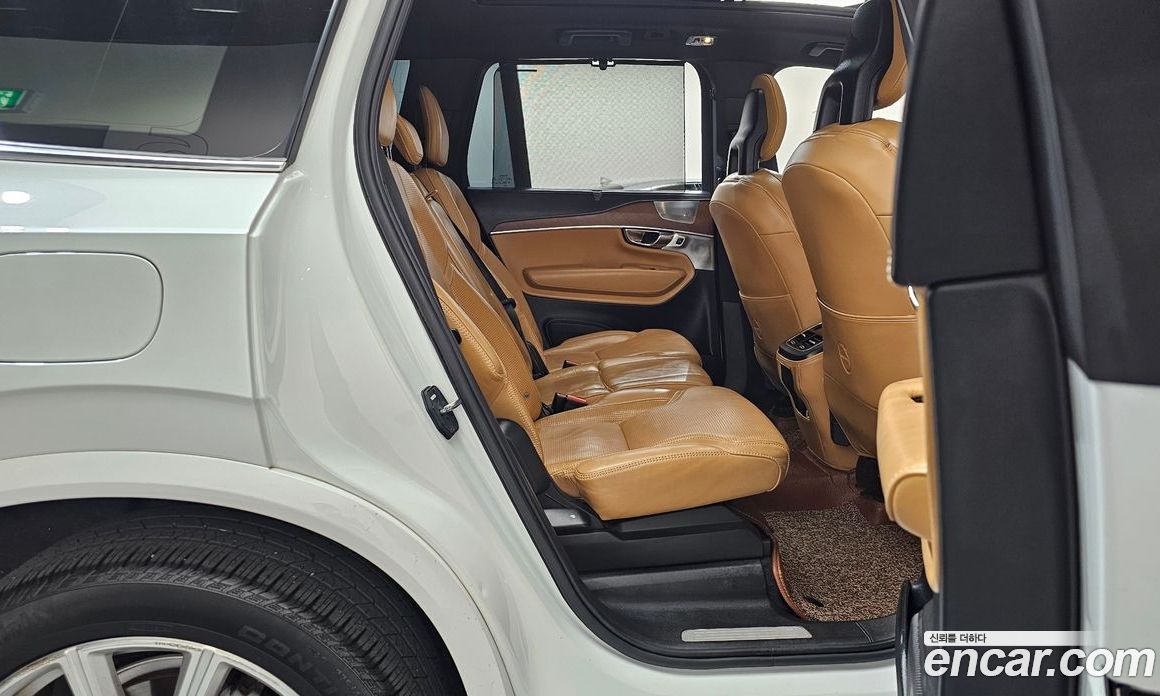 Volvo XC90 2nd Gen фото 12