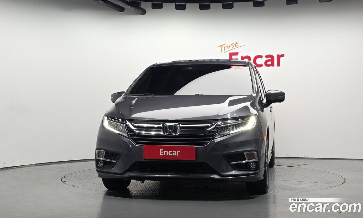 Honda Odyssey фото 3