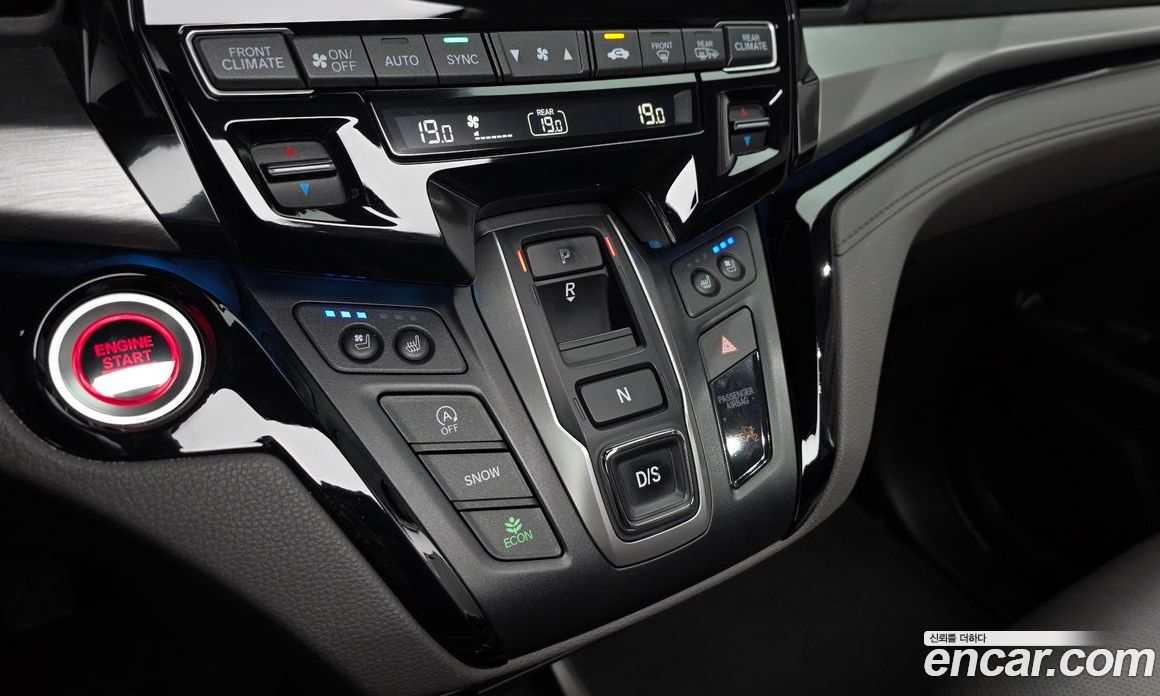 Honda Odyssey фото 9