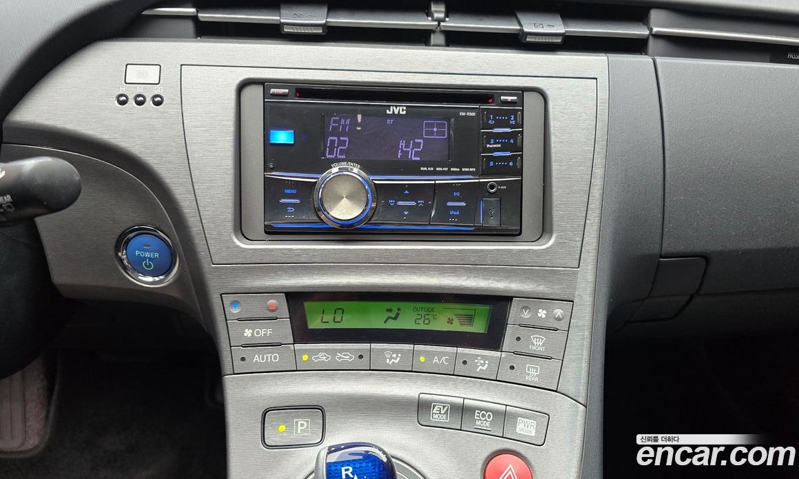 Toyota Prius фото 14