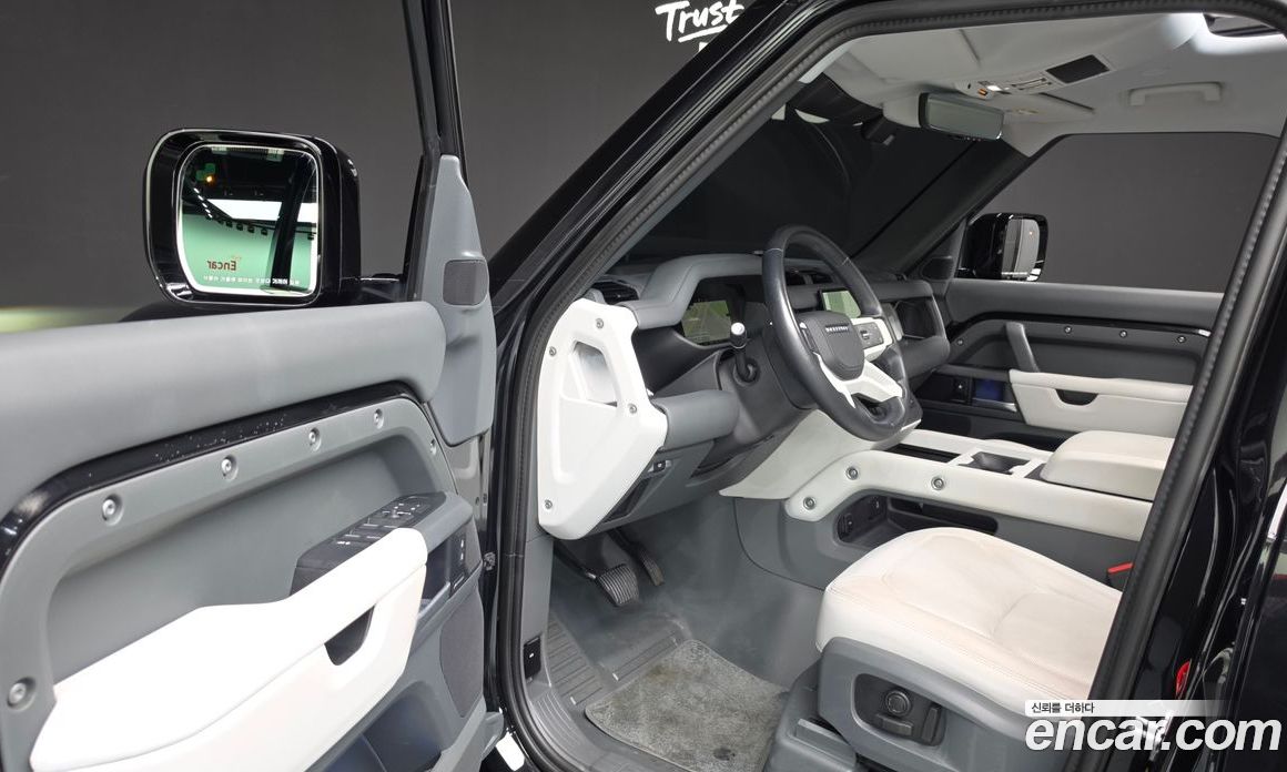 Land Rover Defender (L663) фото 10