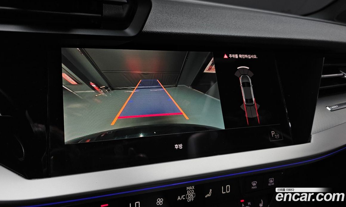 Audi A3 (8Y) фото 15