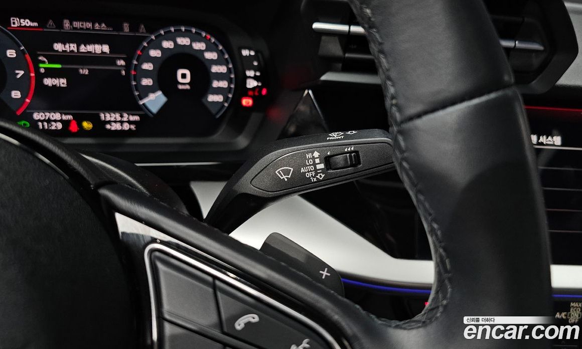 Audi A3 (8Y) фото 17