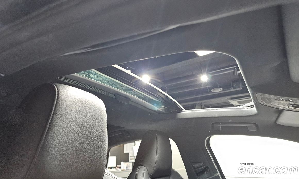 Audi A3 (8Y) фото 19