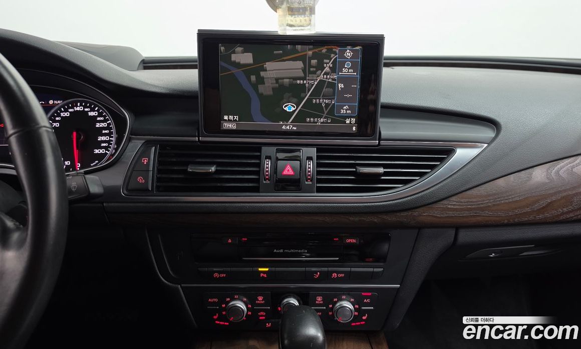 Audi A7 фото 12