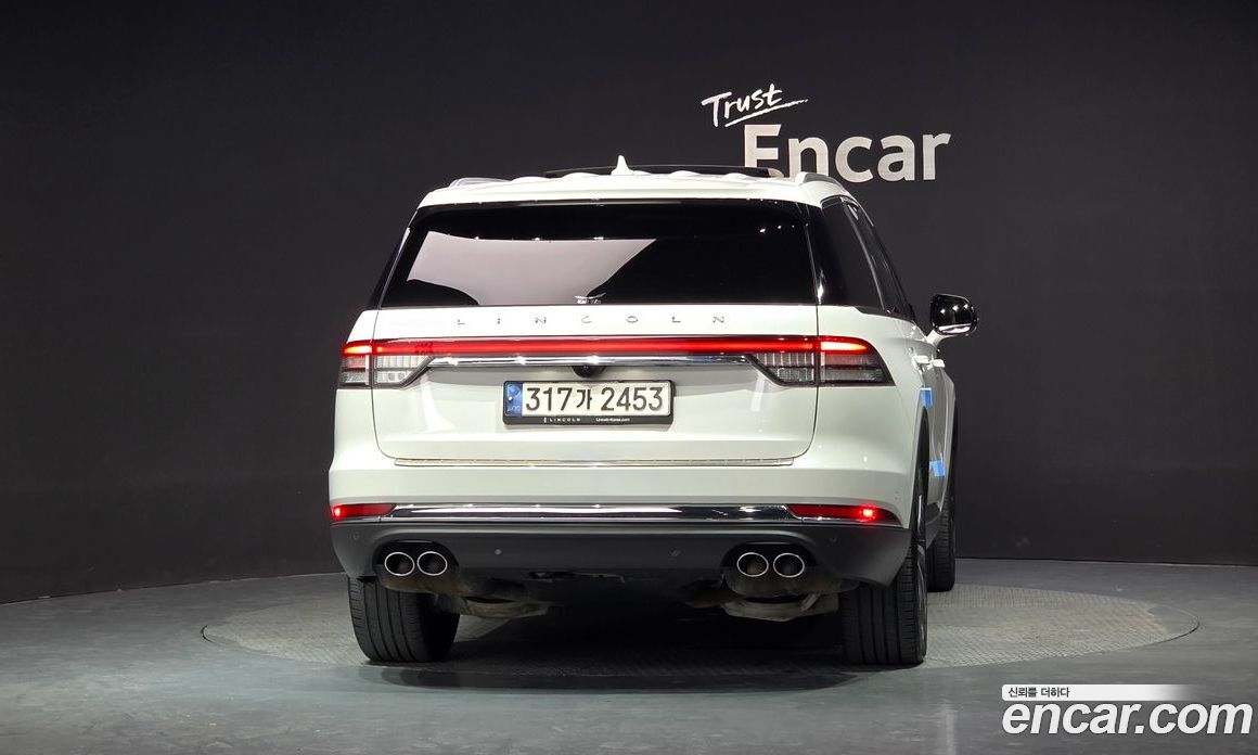 Lincoln Aviator 2nd Gen фото 4