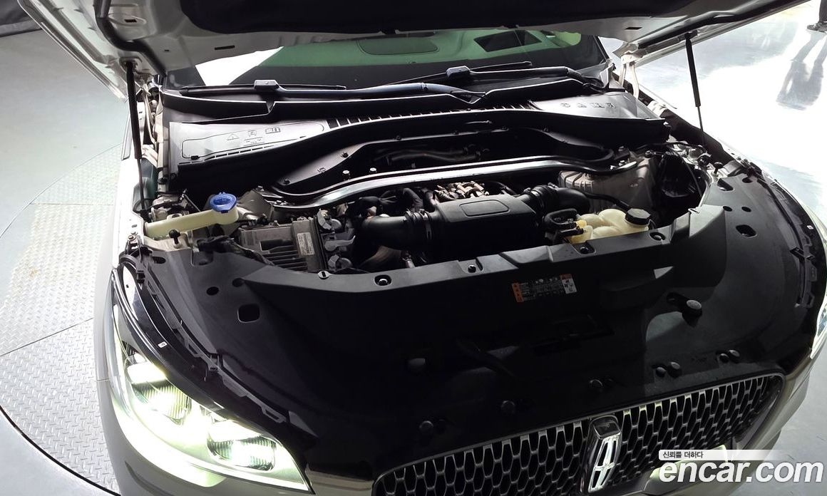 Lincoln Aviator 2nd Gen фото 6