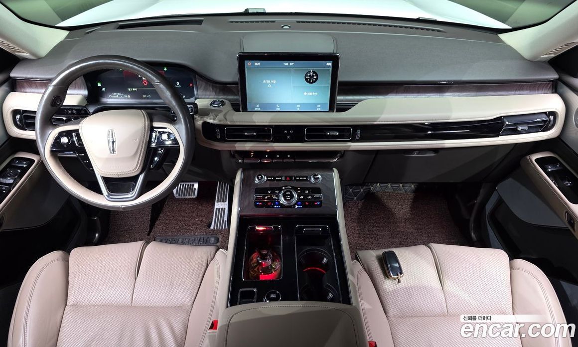 Lincoln Aviator 2nd Gen фото 7