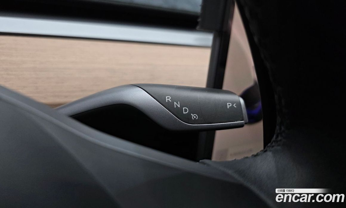 Tesla Model 3 фото 9