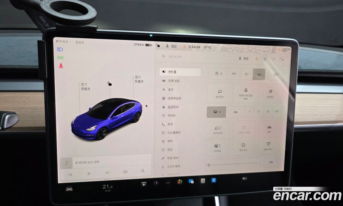 Tesla Model 3 фото 19