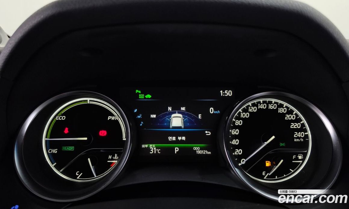 Toyota Camry (XV70) фото 8