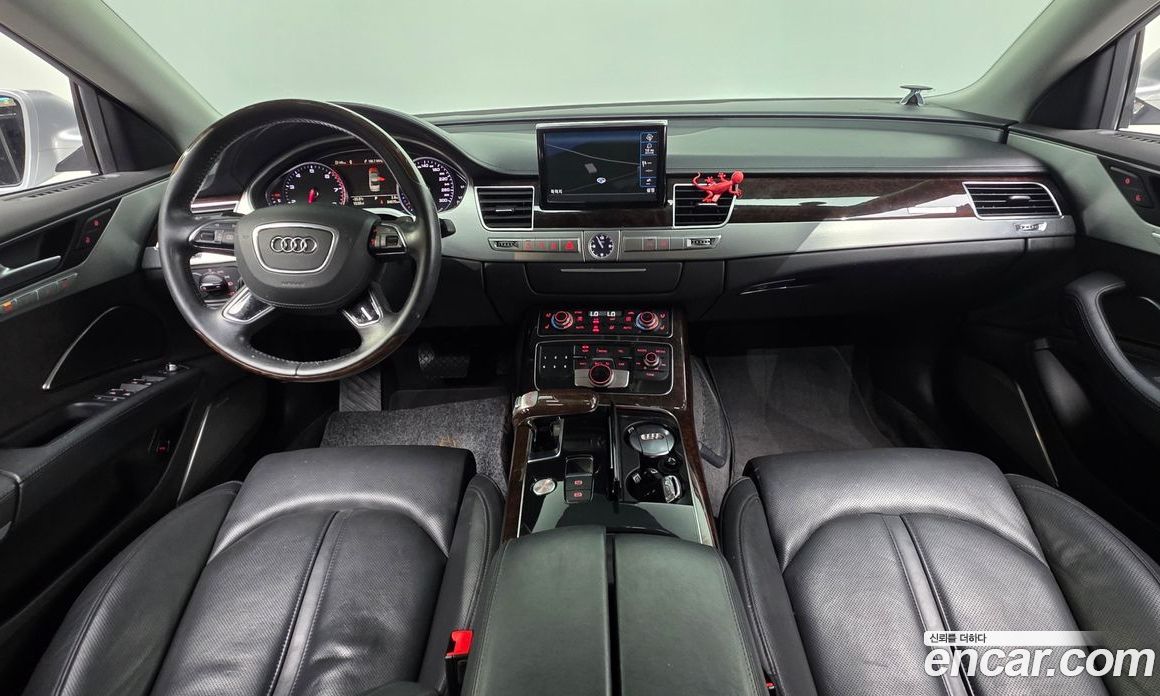 Audi A8 (D4) фото 7