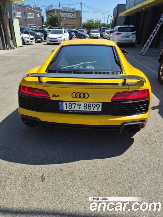 Audi R8 (4S) фото 4