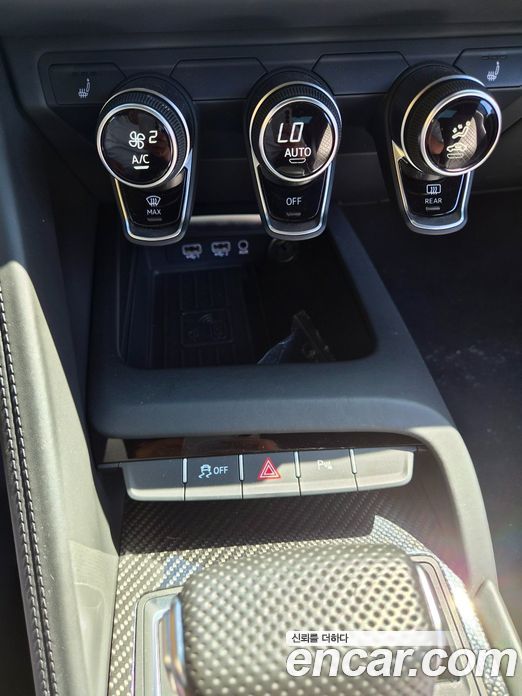Audi R8 (4S) фото 9