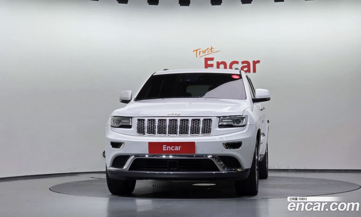 Jeep Grand Cherokee (WK) фото 3