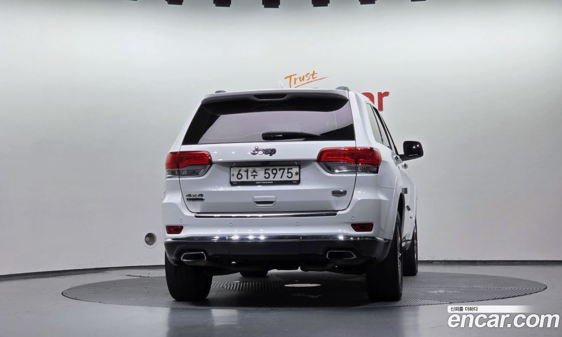 Jeep Grand Cherokee (WK) фото 4