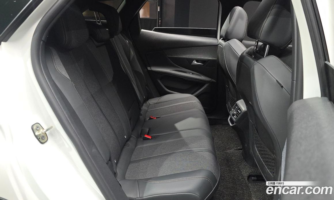 Peugeot 3008 2nd Gen фото 10
