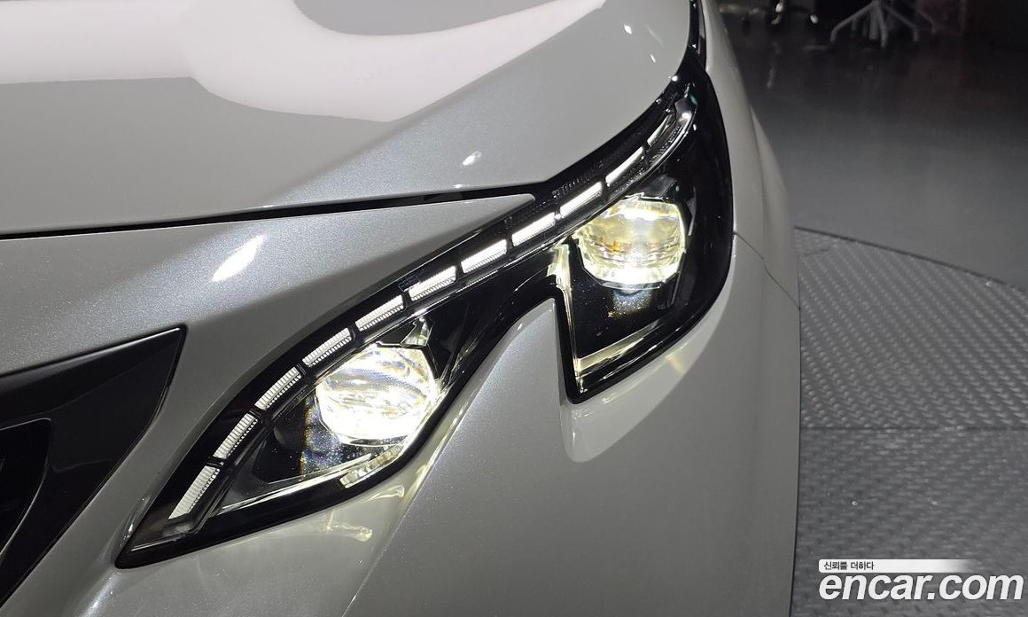 Peugeot 3008 2nd Gen фото 22
