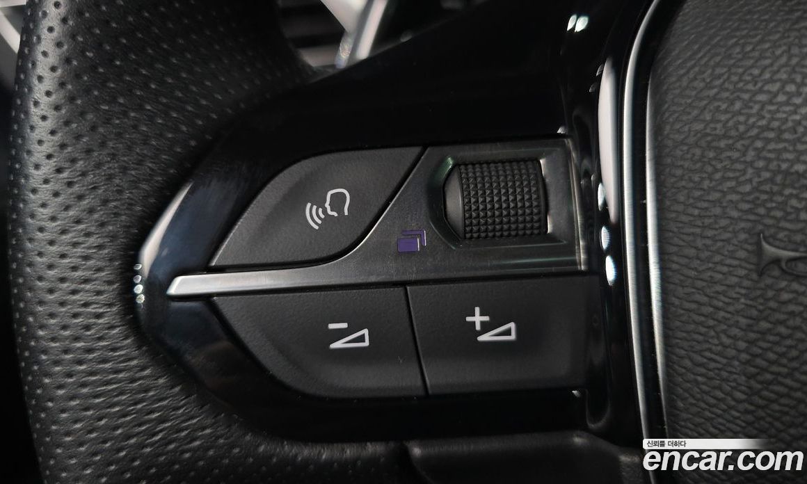 Peugeot 3008 2nd Gen фото 30