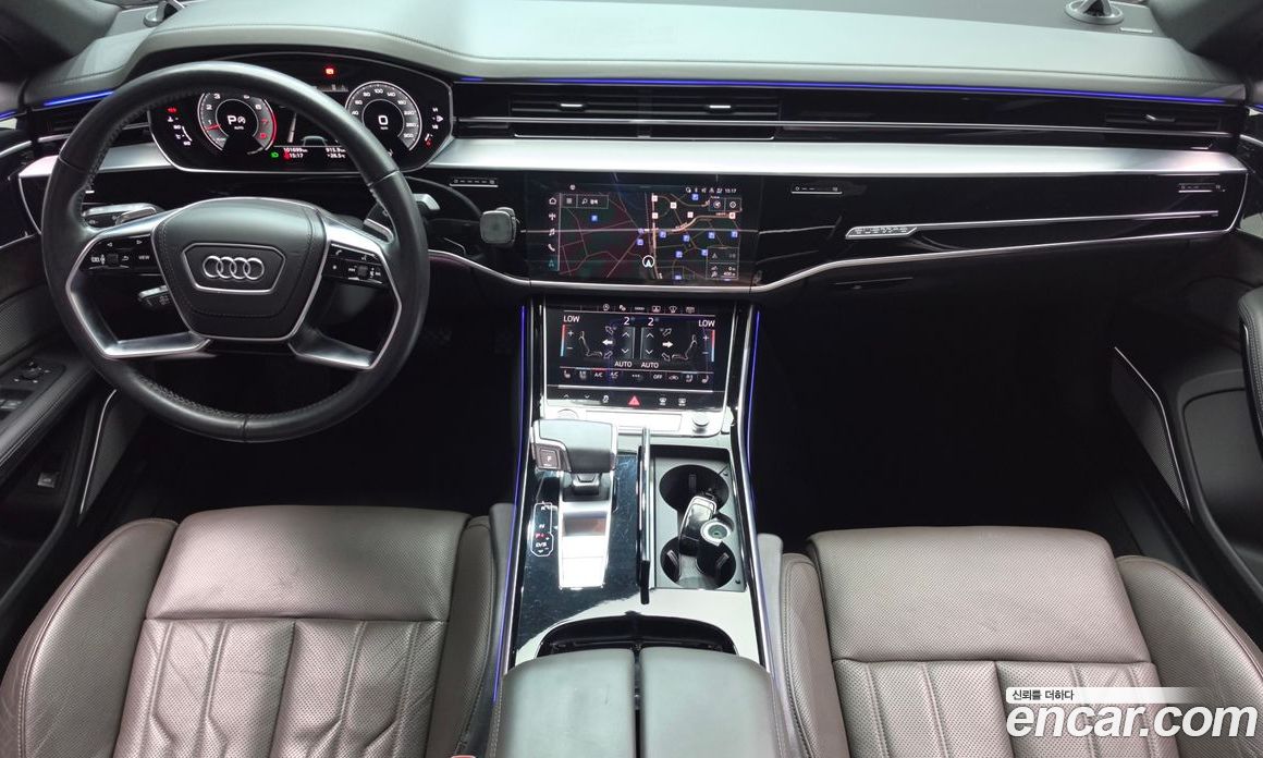 Audi A8 (D5) фото 7