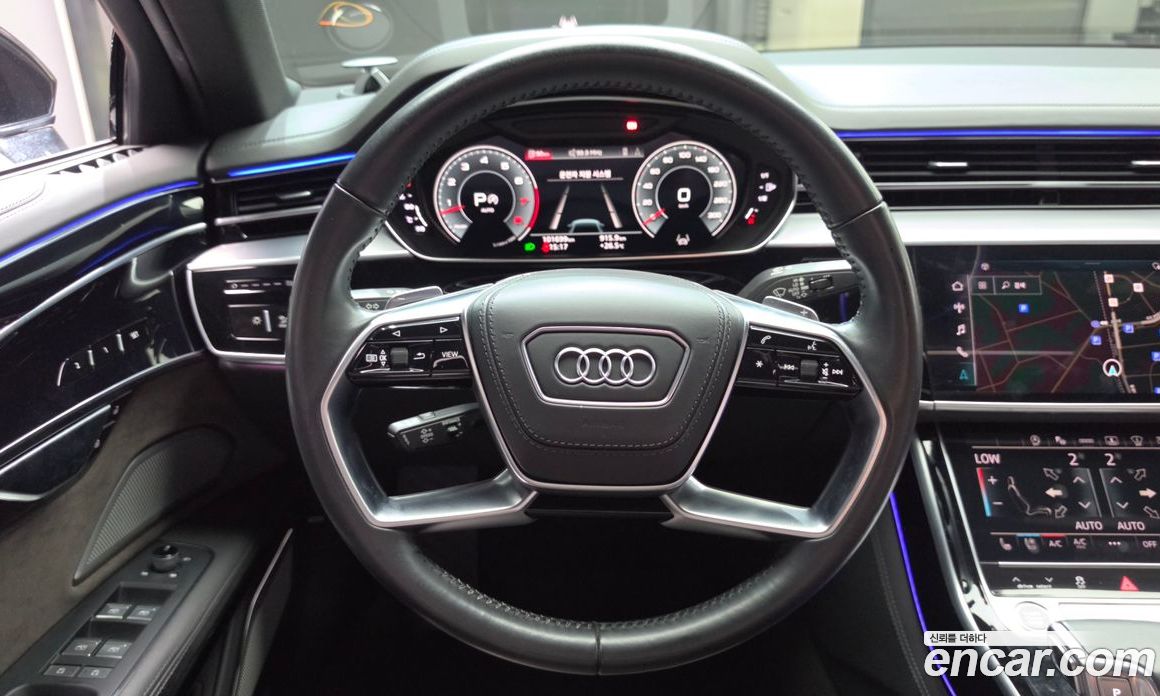 Audi A8 (D5) фото 13