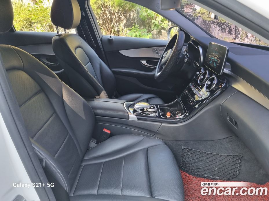 Mercedes-Benz C-Class W205 фото 9